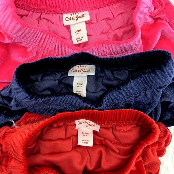 Cat & Jack Baby Girl 0-3M Velvet Velour Ruffle Diaper Cover Bummies Lot Bundle - Picture 3 of 3